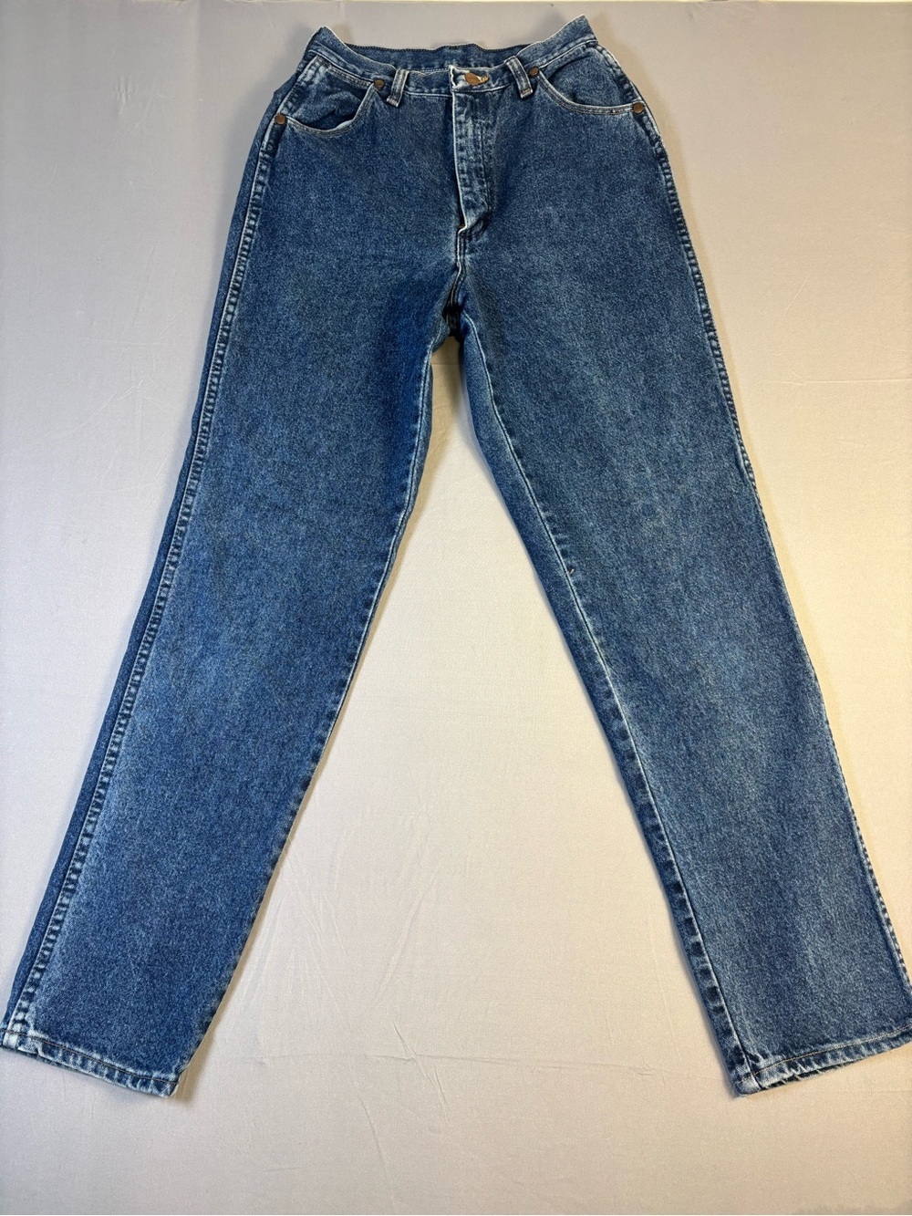 Vintage Wrangler Relaxed Fit Denim Jeans in Medium Blue Size 25/26 - Picture 2 of 12